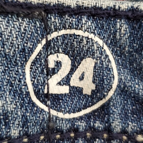 MEK DNM Light Wash Paros F.X.H. Frayed Hem Low-Rise Denim Jean Shorts Size 24 - Picture 11 of 16